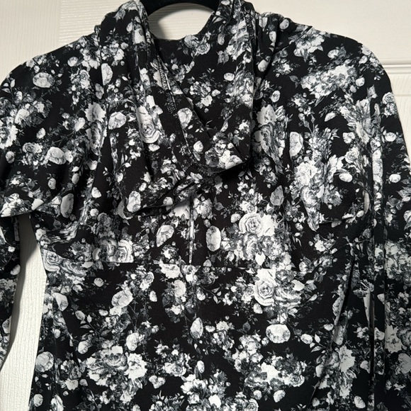 Lularoe Amber Hoodie - Picture 5 of 7